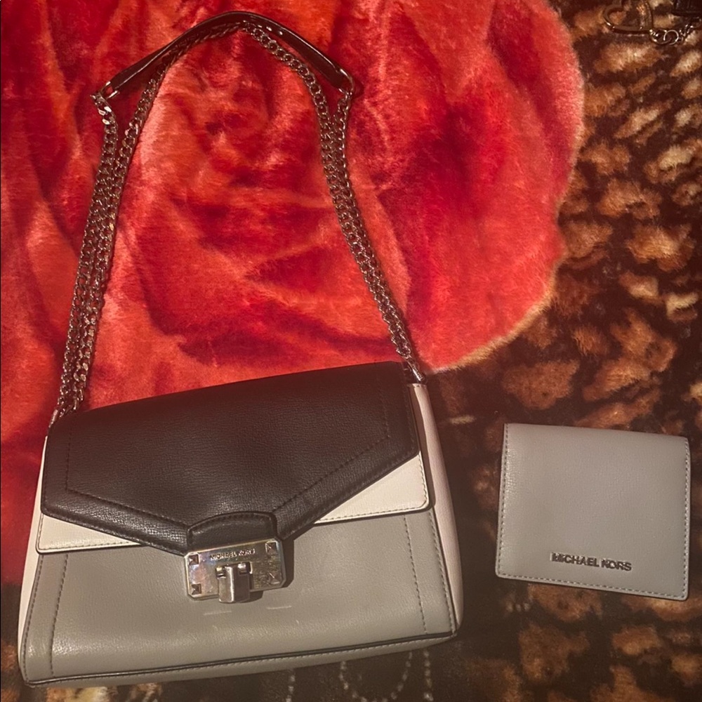 Michael kors crossbody bag